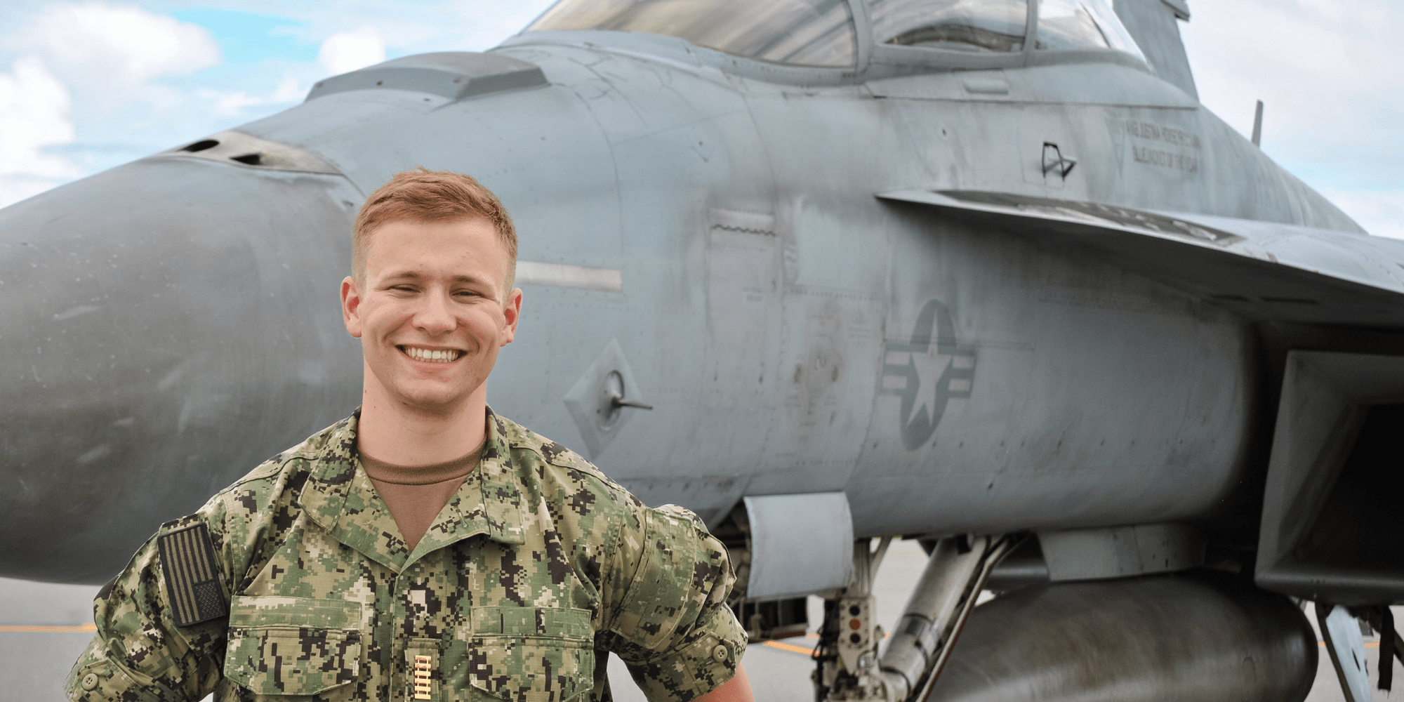 Scott Nicholson with a Navy F/A-18 Super Hornet (Photo: Scott Nicholson)