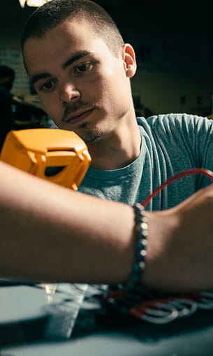 Student working in the Avionics Lab