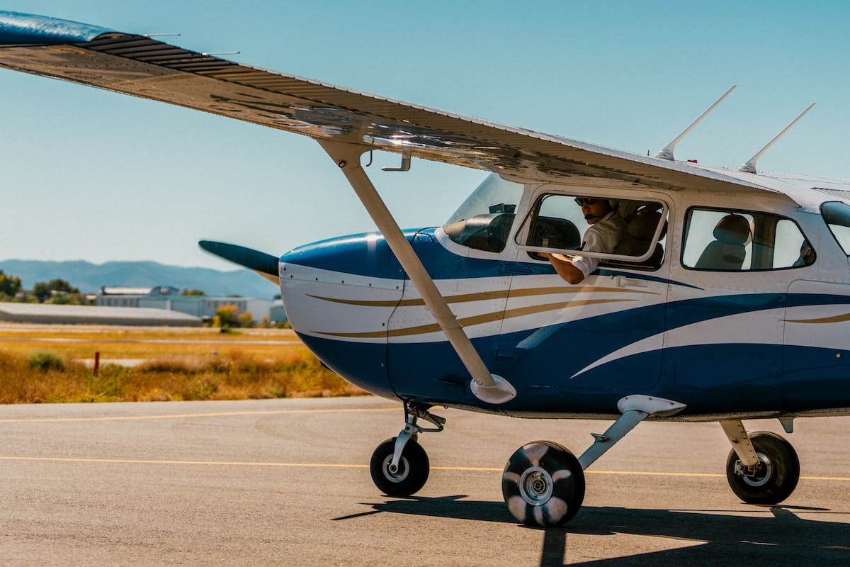 Embry-Riddle students flies a small airplane down the tarmac in Prescott, Arizona