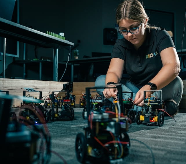 A student working in the BID4R Lab