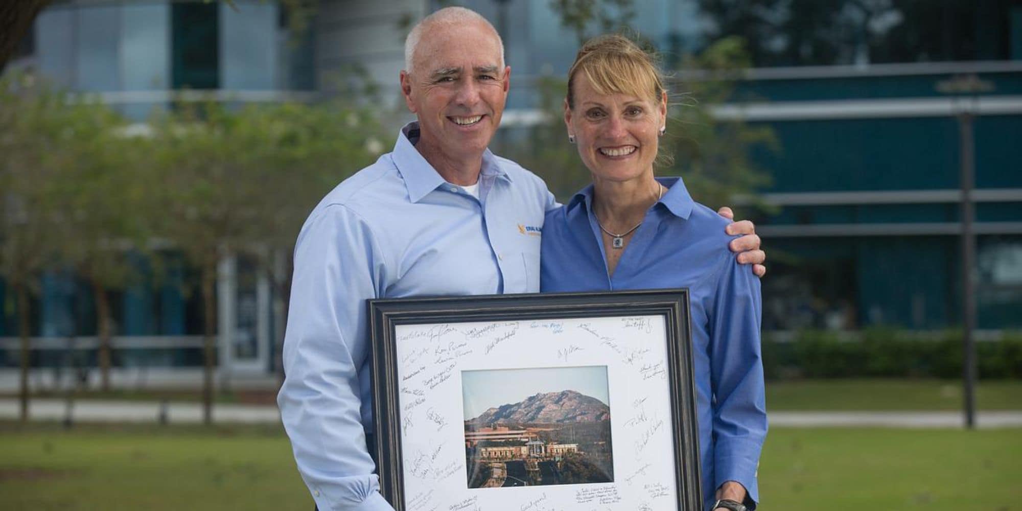 Dr. Sally Blomstrom with her husband and colleague Bill Thompson on the Daytona Campus. (Embry-Riddle/David Massey)