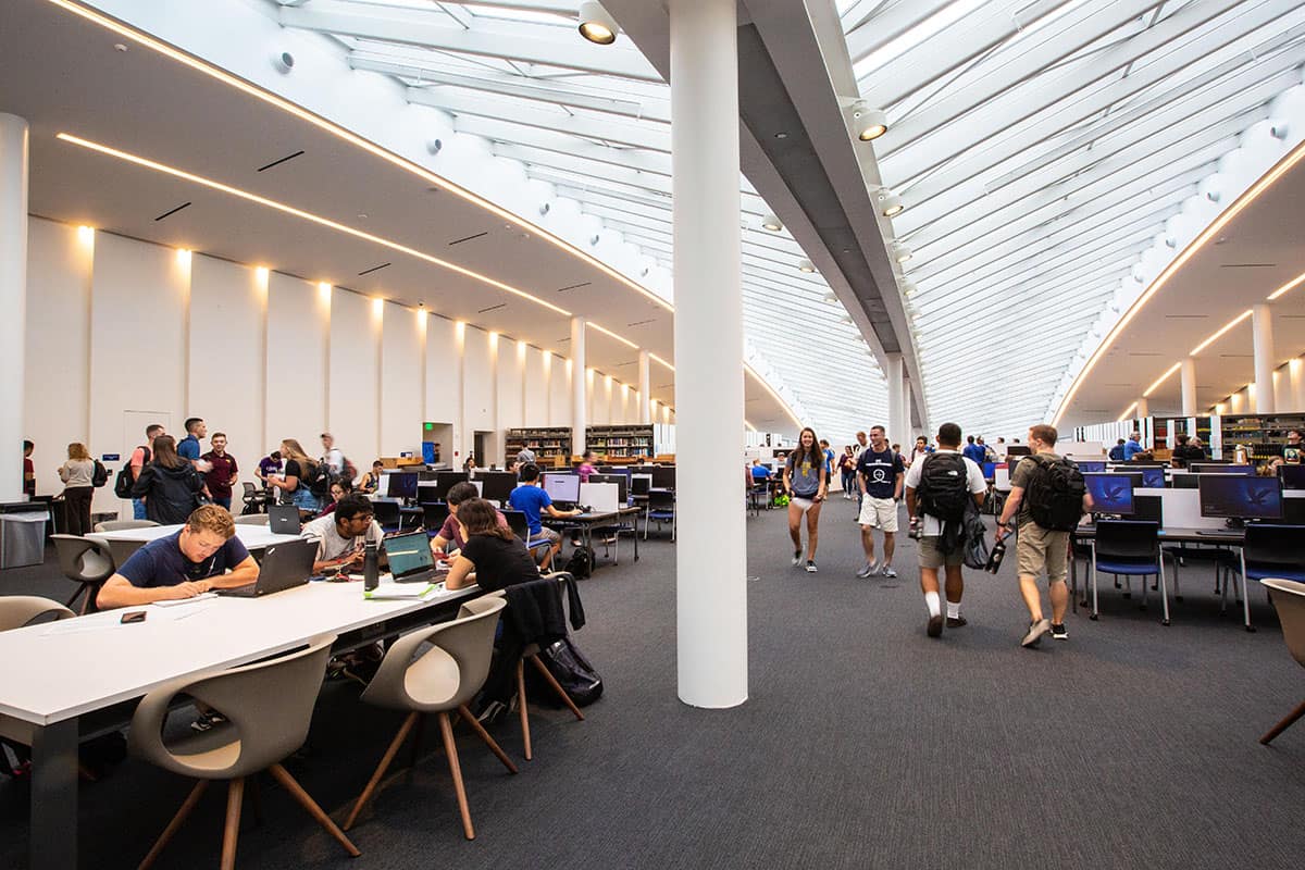 Students get their study on in Embry‑Riddle's Hunt Library. (Photo: Embry‑Riddle / Bill Fredette-Huffman)
