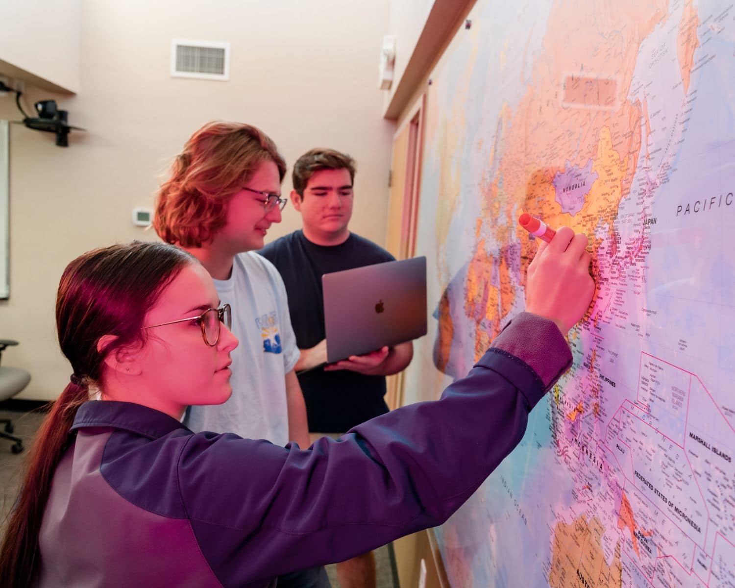 Students can even participate in clubs or organizations on campus specializing in Global Security and Intelligence, such as Eagle Eye Intelligence. (Photo: Embry-Riddle/Connor McShane)