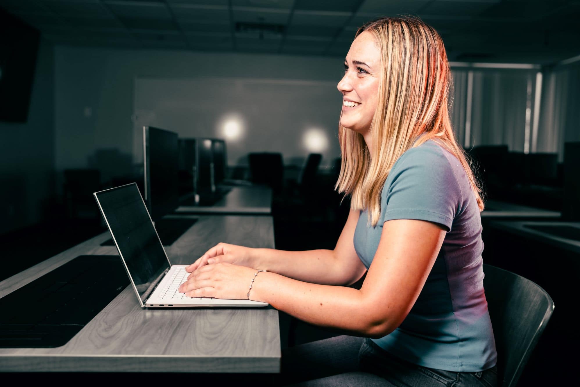 Cyber Intelligence and Security student Makayla Gill on the Prescott, Arizona, campus. (Photo: Embry‑Riddle/Connor Mcshane)