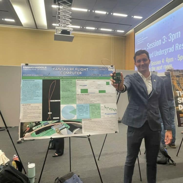 Samuil presenting Yantra during Embry‑Riddle's Discovery Day.