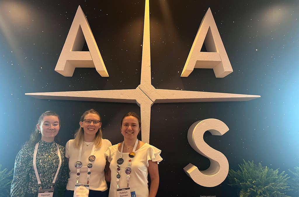 Hannah Woodruff, Allyson Woodruff and Katelyn Sonnen, at the American Astronomical Society’s latest meeting (Photo: Embry‑Riddle/ Hannah Woodruff)