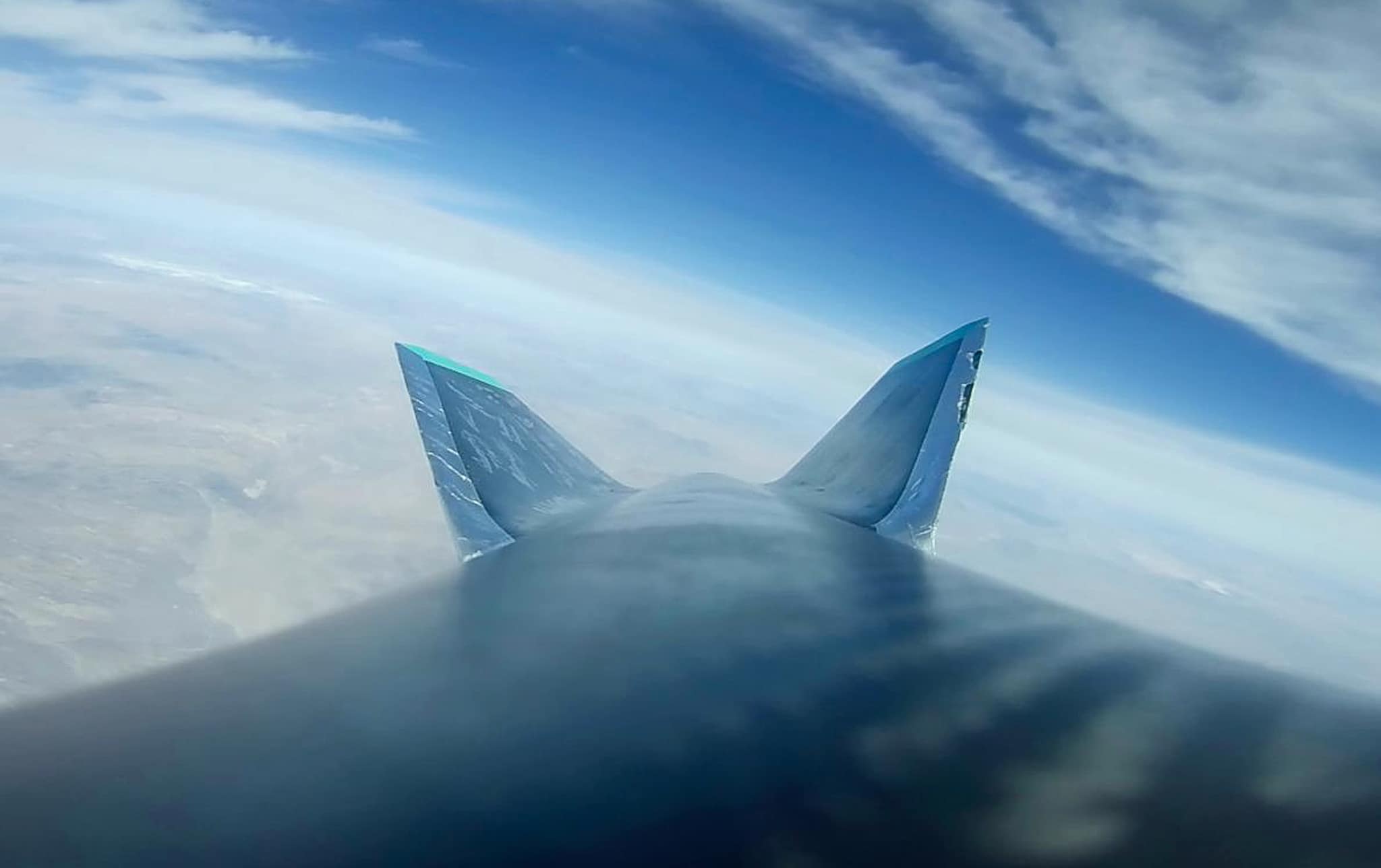 The Deneb-2 rocket nears its maximum altitude of 21,000 feet over the Mojave Desert. (Photo: Embry-Riddle/RDL)