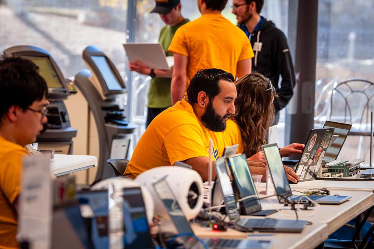 Students defend against a simulated airport attack in a Capture-the-Flag (CTF) event at the second ERAU-NSF-NASA Aerospace Cybersecurity Workshop, held on the Prescott Campus. Daytona Beach Campus students earned first and third place. (Photo: Embry‑Riddle/Wilson Van Ness)