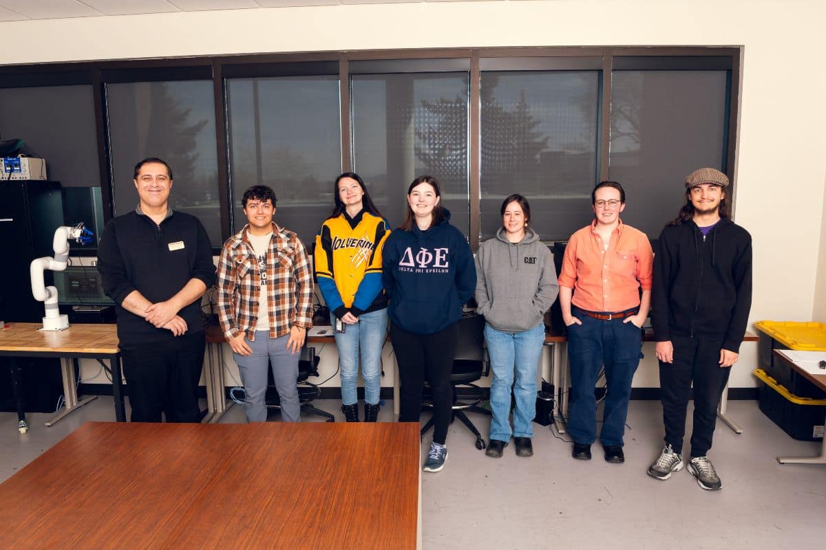 Students and faculty inside Embry-Riddle Aeronautical University’s new Automation Lab. From left are Mehran Andalibi, associate professor of mechanical engineering and director of the Automation Lab; students Noah Temprendola, Payton Mickelsen, Emma McBride, Alexis Hall, Wrin Monger and Austin Palahnuk.