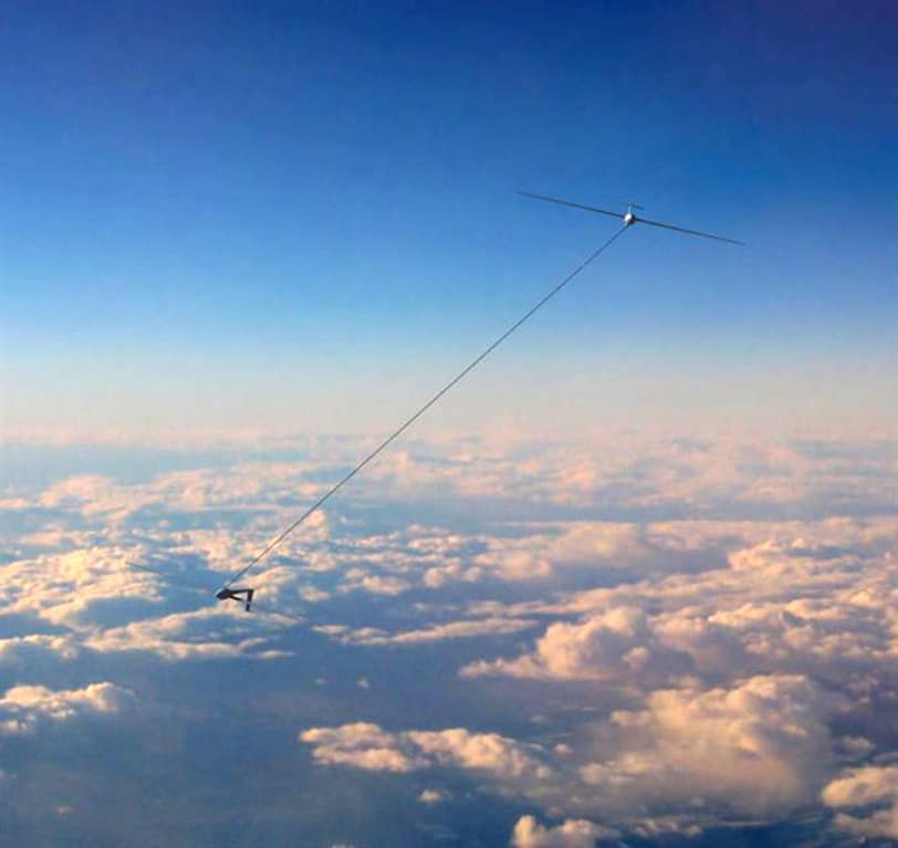 Plane pulls a glider