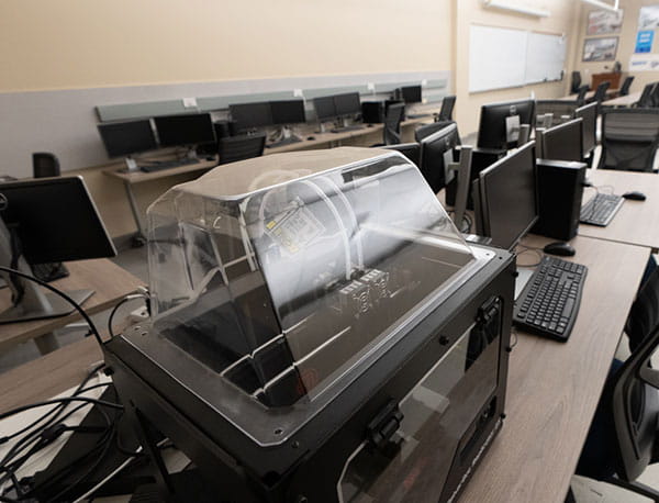 Equipment and 3D printers in the Embry-Riddle Propulsion Design Lab.
