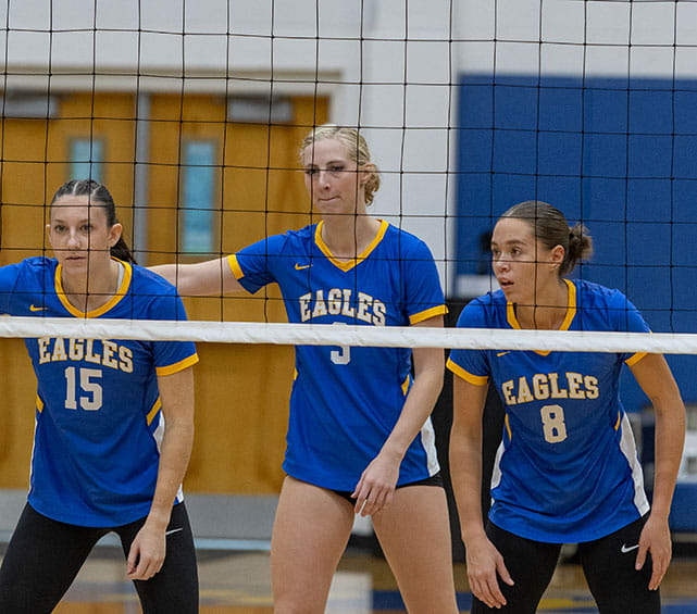 Women's volleyball team at Daytona Beach Campus