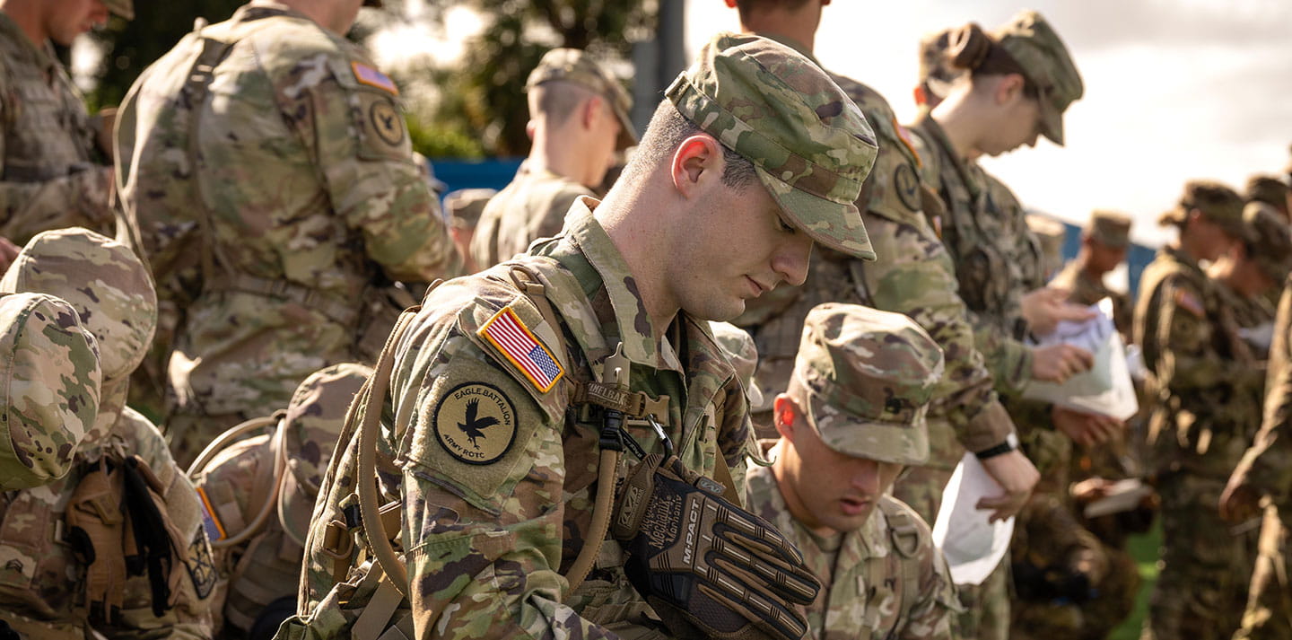 Army ROTC students in Leadership Lab