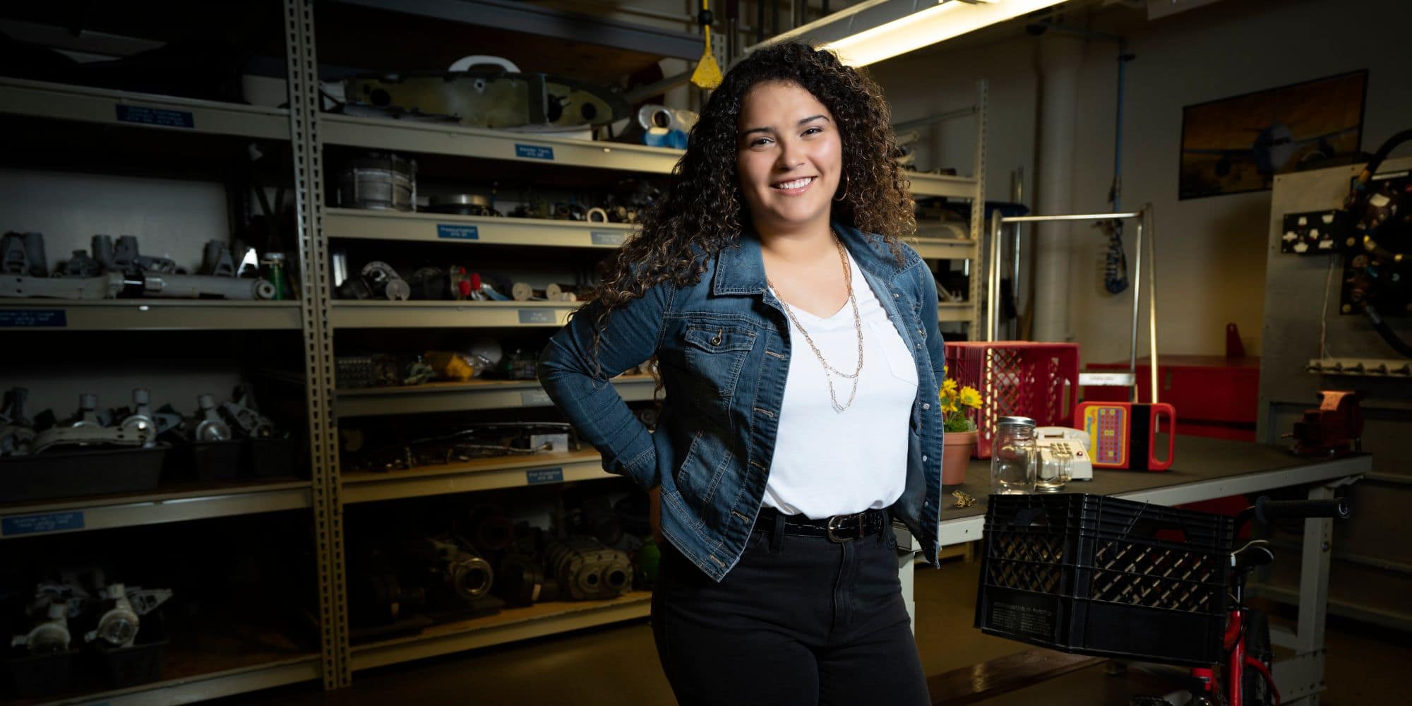 Aerospace Engineering major Michaelle Ramos ('22) gave an advanced aerospace engineering lecture in Spanish for Atomicas Tremendas, a program for young women in Latin America interested in STEM. (Photo: Embry-Riddle)