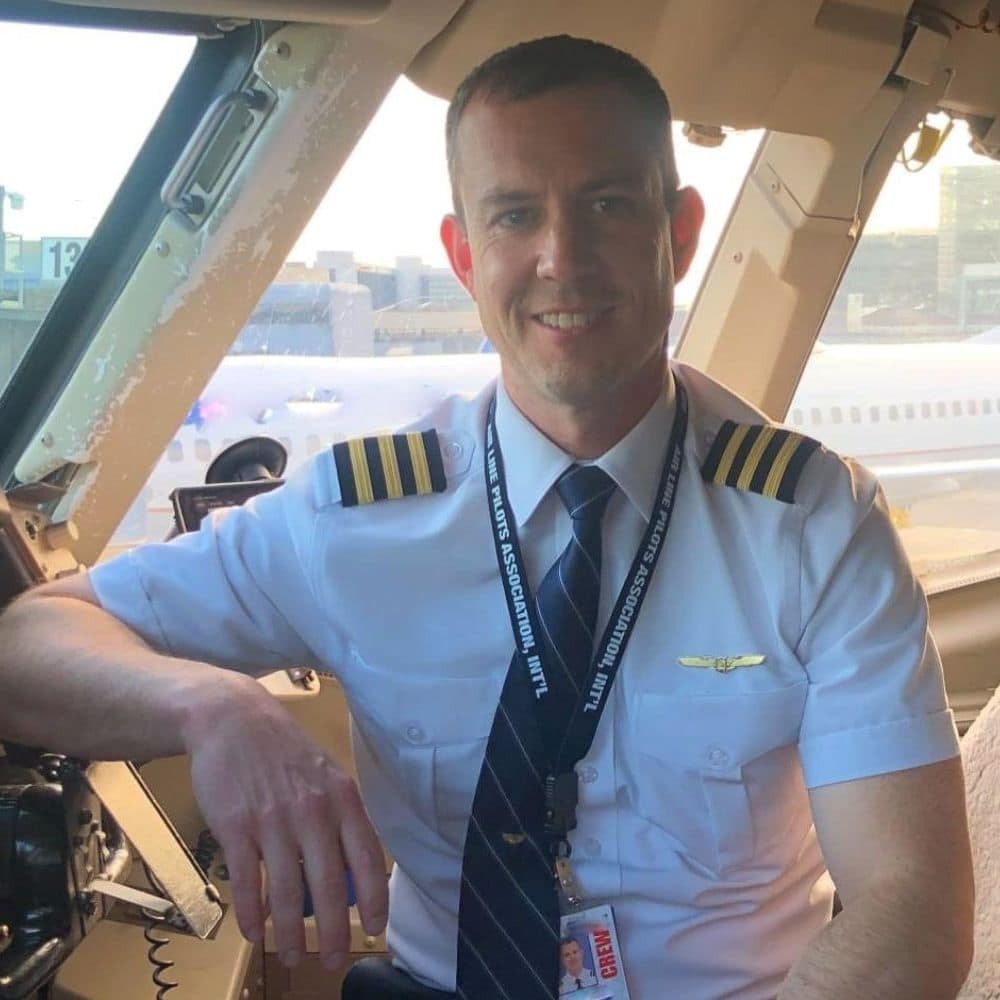 Alumnus Chris Welch has resumed his career flying for a major airline as well as growing his business as head of Aviation Cookie Company.