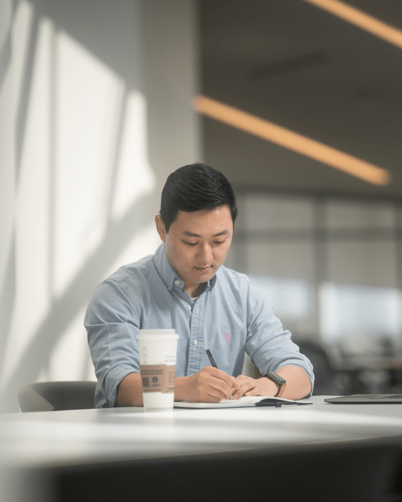 A student studying in Embry-Riddle's Hunt Library.